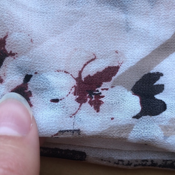 White House Black Market cherry blossom top - Picture 11 of 12